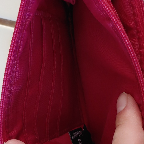 Safekeeper wristlet, dark pink. NEW - Picture 5 of 5